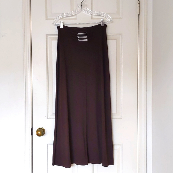 NWOT. Brown Maxi Skirt with front design. - Picture 3 of 4